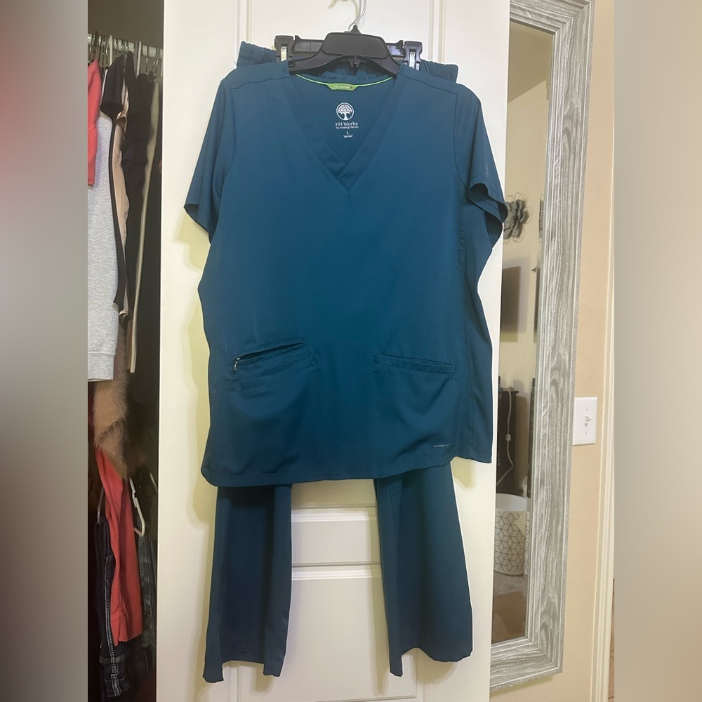 HH works Caribbean blue scrub set size Large